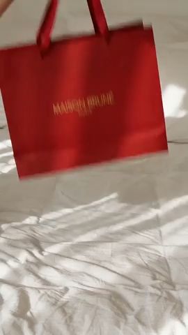 Luxury Handbag Unboxing Ad